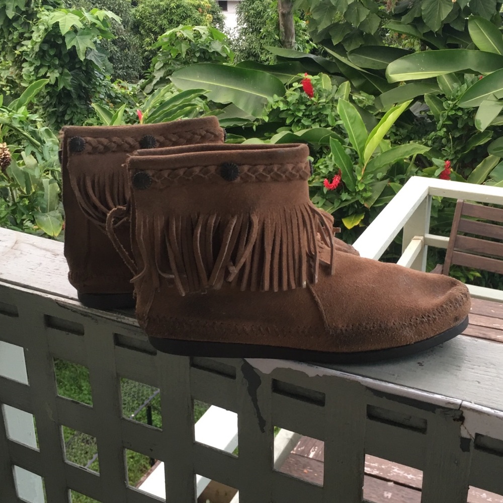 Minnetonka booties Boots moccasins